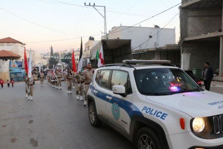 الشرطة تؤمن وتشارك في احتفال إضاءة شجرة عيد الميلاد المجيد في جنين