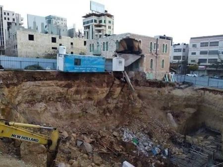  بنيت منذ أكثر من 50 عاماً…غضب شعبي جراء “انهيار مدرسة الصفا” ومطالبات بمحاسبة المسؤولين