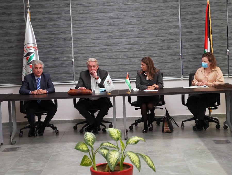 منسق الأمم المتحدة في الشرق الأوسط يلتقي بطلبة الجامعة العربية الأمريكية