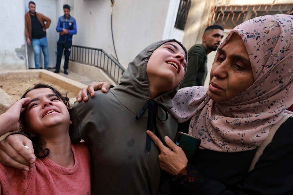 أكثر من 110 شهداء بعد ساعات من استئناف العدوان الإسرائيلي على قطاع غزة