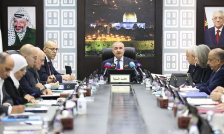 مجلس الوزراء يوافق على شراء أدوية طبية ولقاحات للأطفال للمحافظات الجنوبية والشمالية
