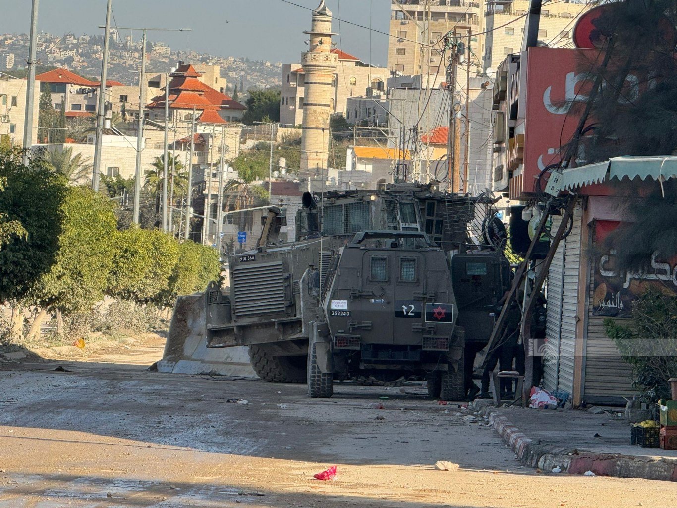 الاحتلال يُخطر بهدم 17 منزلا في مخيم نور شمس شرق طولكرم