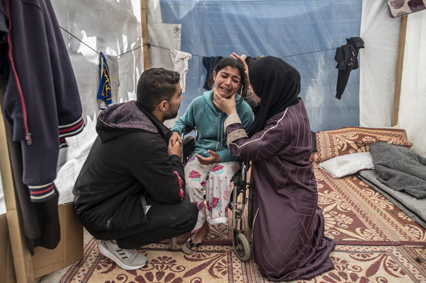 استشهاد مواطنة ونجلها بنيران الاحتلال في مدينة غزة