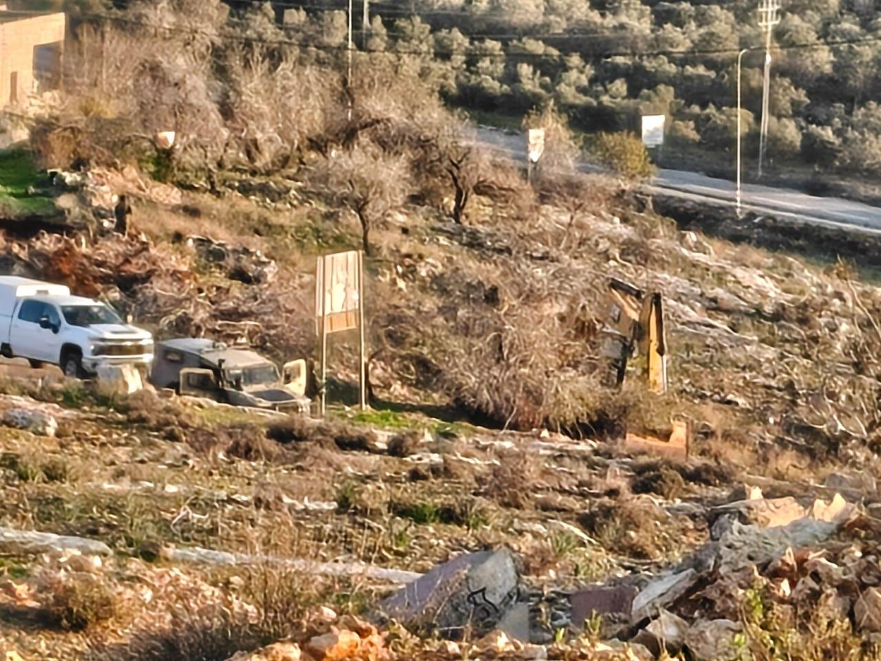 الاحتلال يجرف أراضي زراعية في السيلة الحارثية غرب جنين