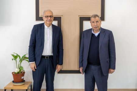 خوري يهنّئ القسيس بطرس منصور بتولّيه منصب الأمين العام لمجلس الكنائس الإنجيلية العالمي